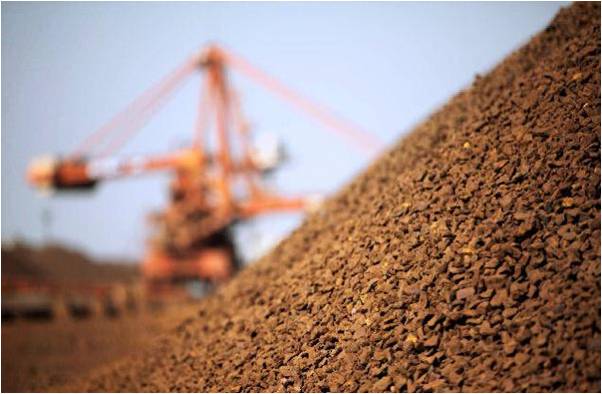 افت موجودی سنگ آهن در بنادر چین تداوم می یابد/ احتمال افزایش قیمت فولاد و سنگ آهن پرعیار تشدید شد