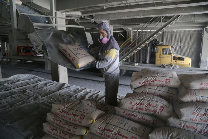رشد ۱۲ درصدی تولید سیمان با حمایت‌های دولت سیزدهم
