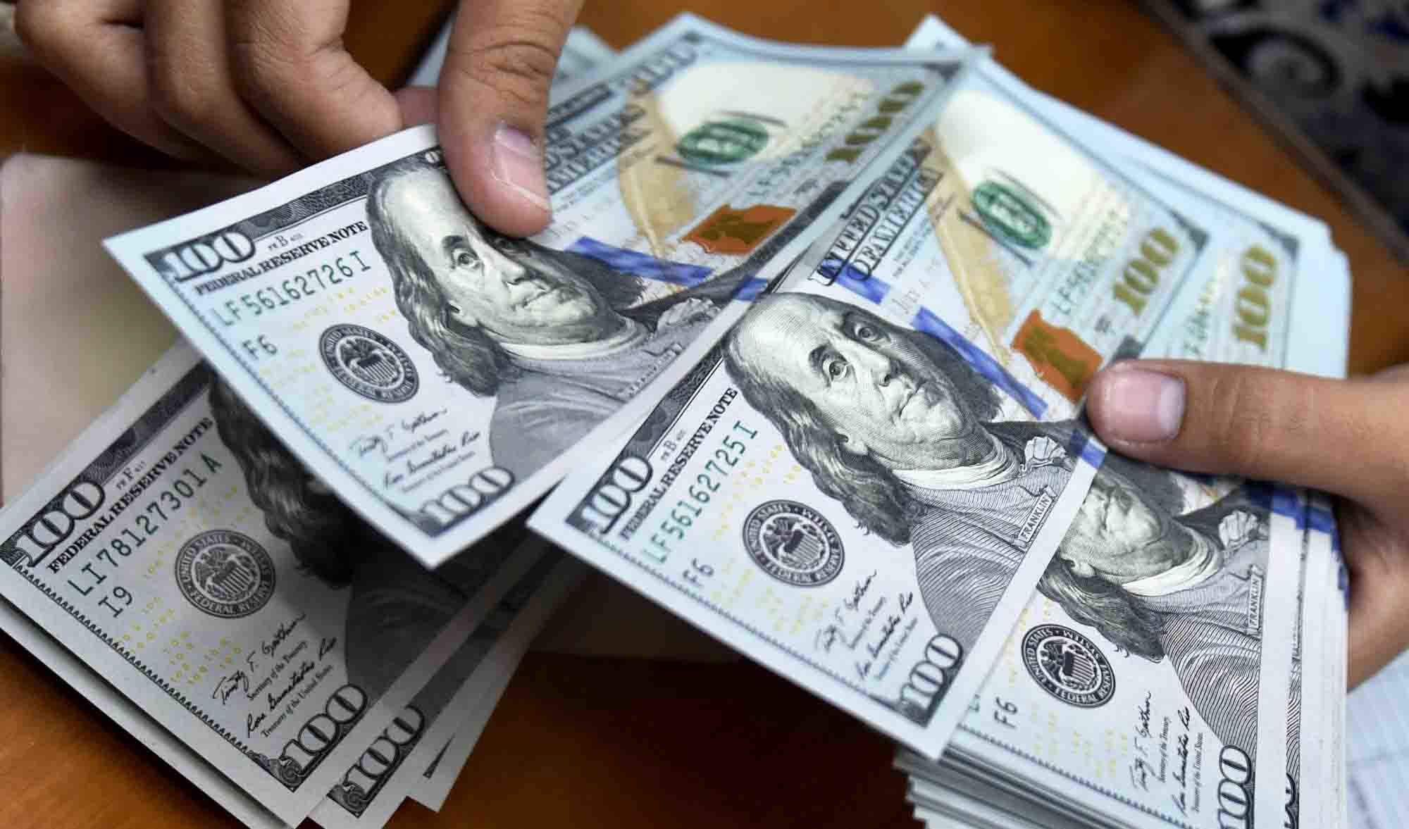 ثبات نرخ دلار در مرکز مبادله ارز