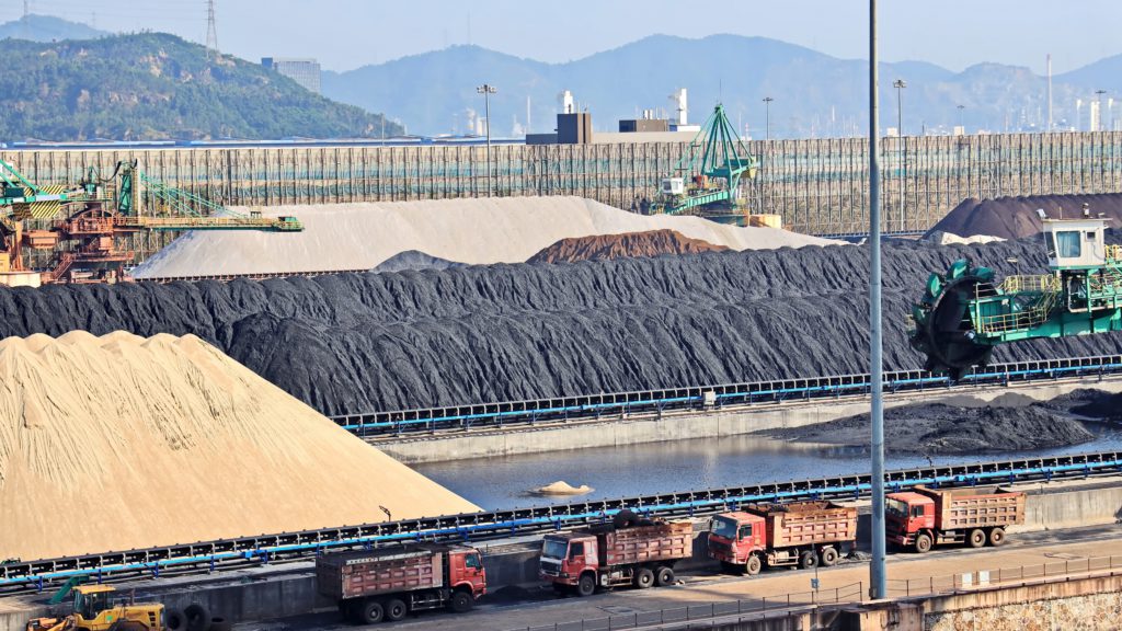 شتاب واردات مواد معدنی و کامودیتی‌ها به چین