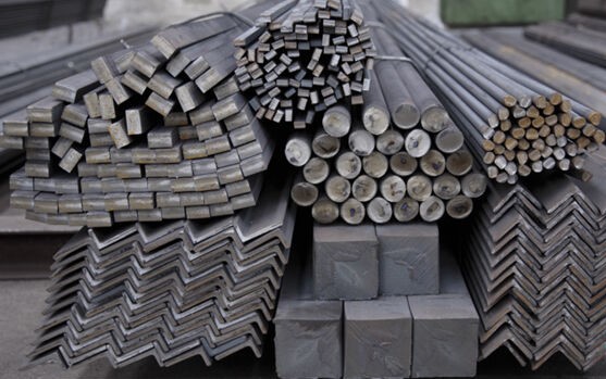 عرضه ۵۹۴ هزار تن محصول فولادی در بورس کالا