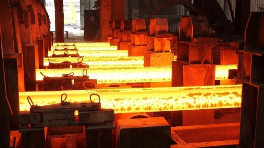 کارخانه‌هاي فولاد تعطيل مي‌شوند