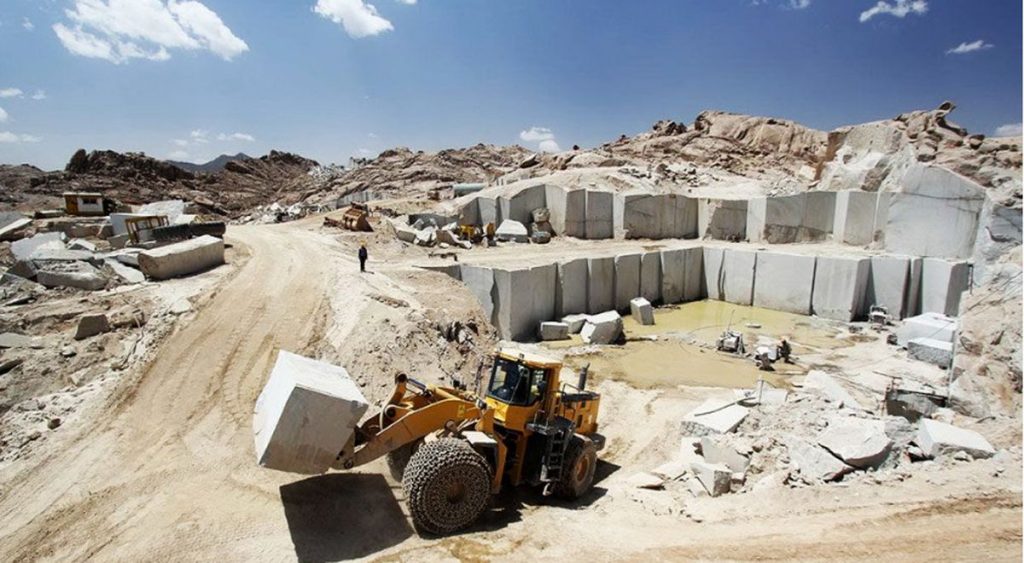 آسيب معادن کوچک از افزايش حقوق دولتي