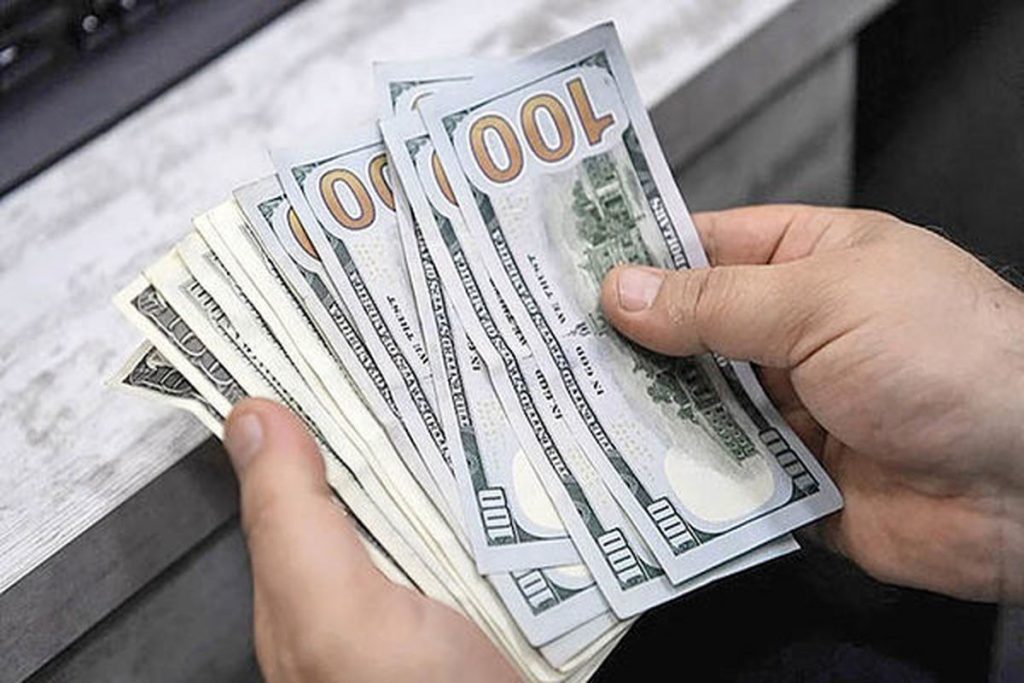 معاملات توافقي دلار در کانال 38 هزار تومان
