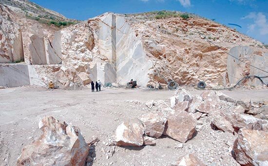 استخراج 14 ميليون تن مواد معدني از معادن استان زنجان