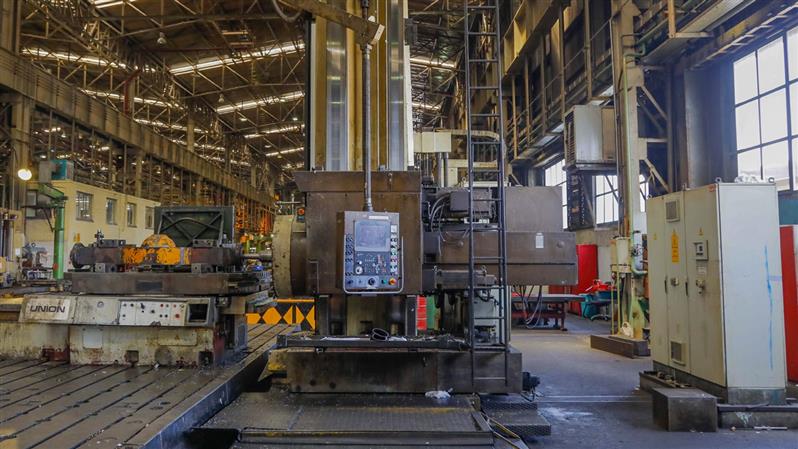 تعمير و بازسازي ماشين بورينگ يونيون CNC-130 فولاد مبارکه اصفهان