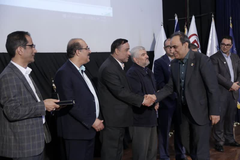 کسب تنديس بلورين سطح 2 توسط شرکت فولاد خوزستان