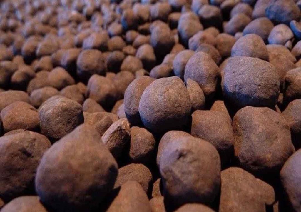 بورس کالا ميزبان عرضه 947 هزار تن گندله سنگ آهن