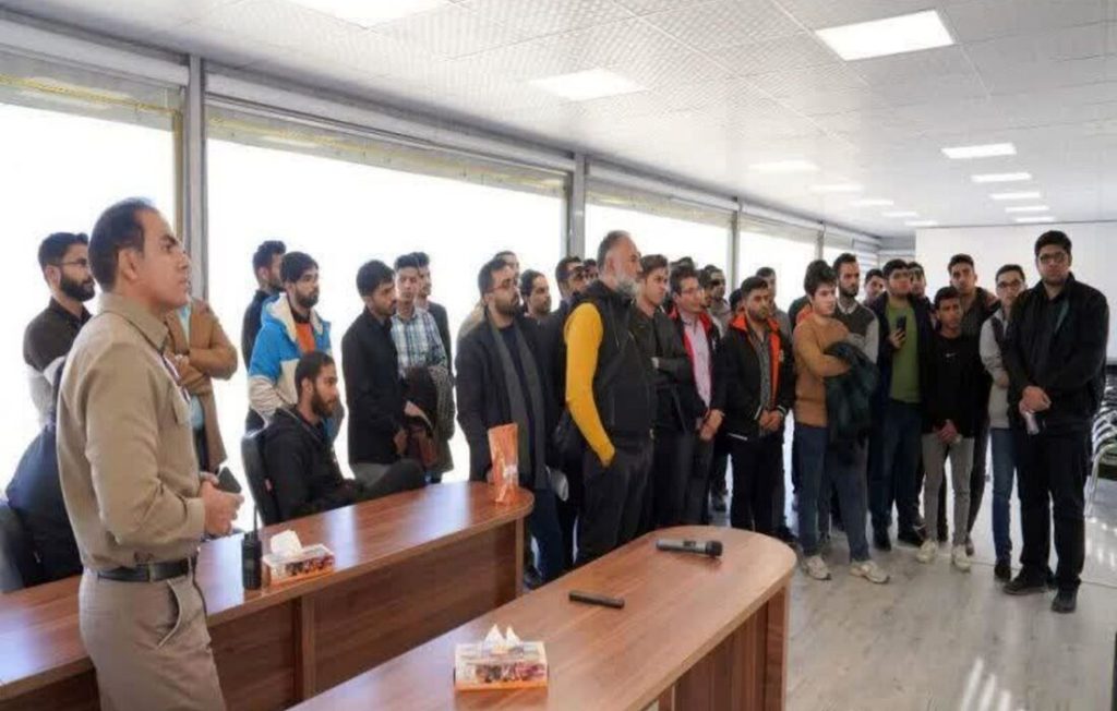بازديد جمعي از دانشجويان از مجتمع مس سرچشمه رفسنجان
