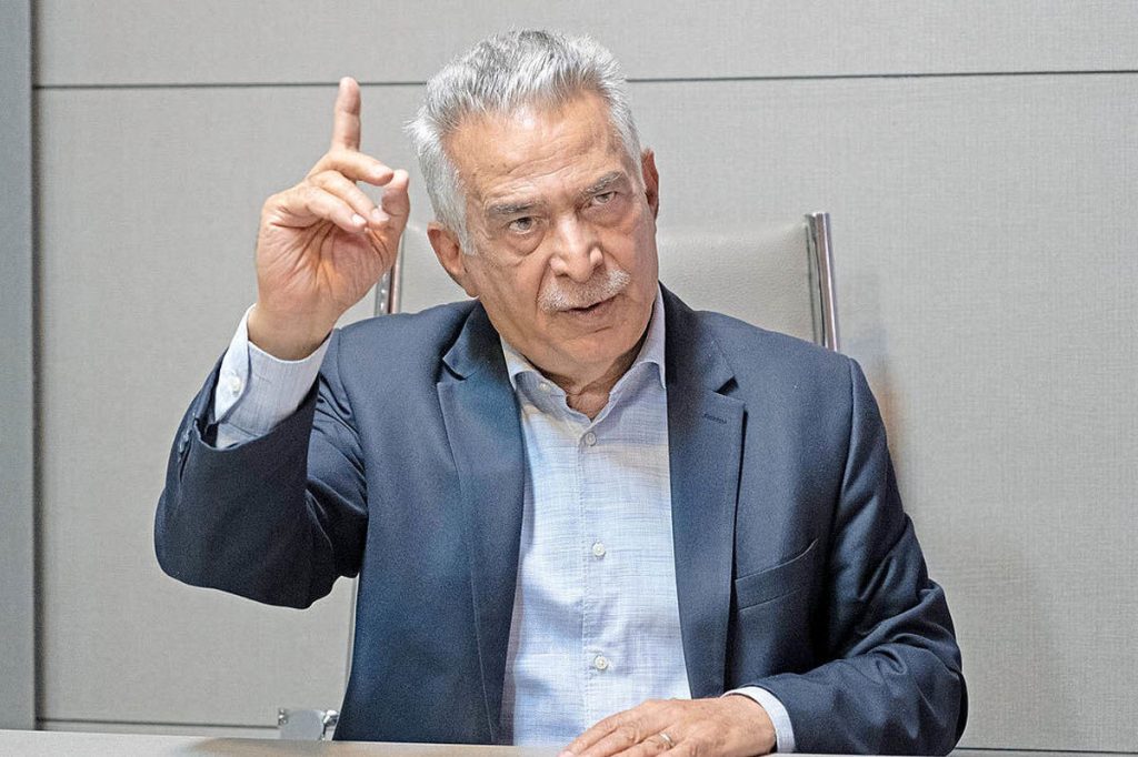 توان تولید و صادرات کشور افزایش یابد