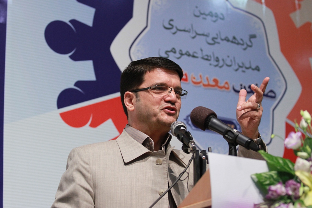 مسوولان روابط عمومي، مهندسان نظام فكري جامعه هستند