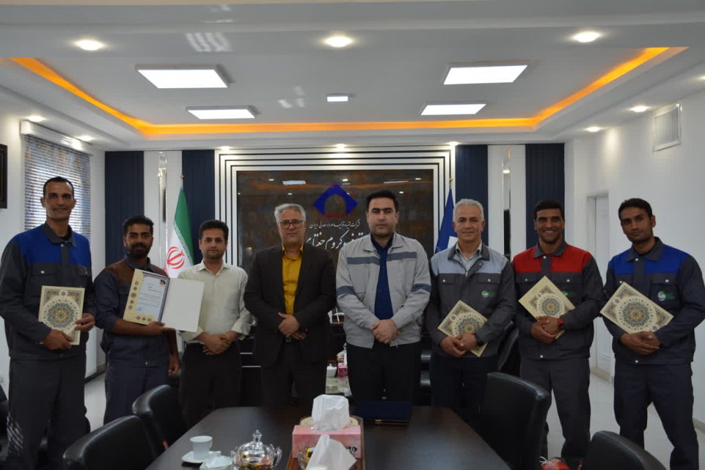 تقدیر مدیر مجتمع فروکروم جغتای از تیم آتش‌نشانی مجتمع