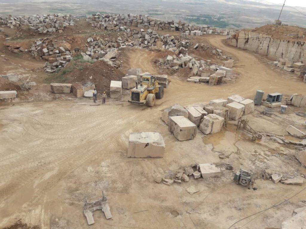 سرمایهگذاری در معادن آذربایجان غربی