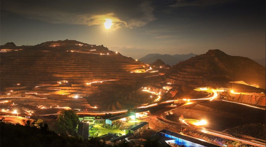 درهای واردات آمریکا به روی معدنکاران بزرگ چین بسته شد