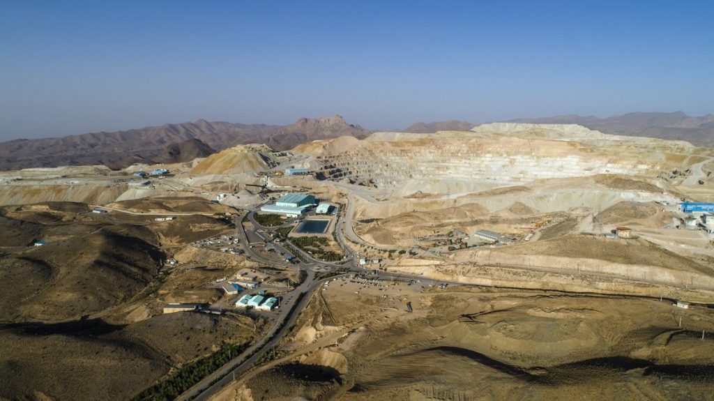 راهاندازی ایستگاه پایش آنلاین هوا در شهربابک و خاتونآباد استان کرمان