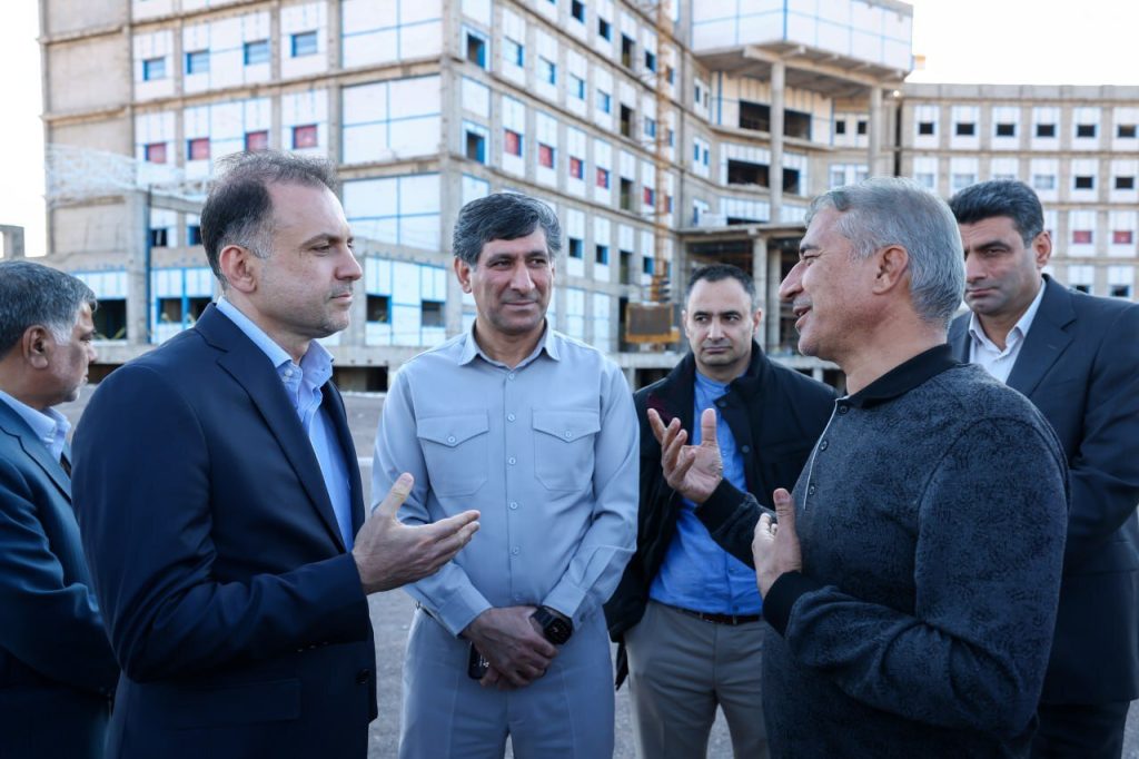 بازدید مدیرعامل فملی از بیمارستان در حال احداث تسکین رفسنجان