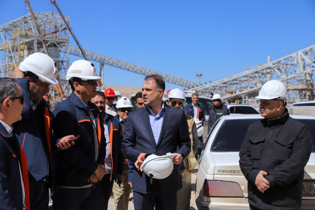 بازدید مدیرعامل فملی از پروژه احداث کارخانه فلوتاسیون سرباره خاتونآباد