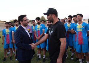 به صورت همه جانبه از تیم فوتبال حمایت می‌کنیم