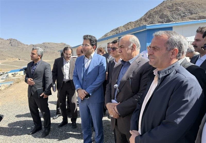 ریلگذاری راهآهن شهركرد- سفیددشت- مباركه با ریل ذوب آهن اصفهان