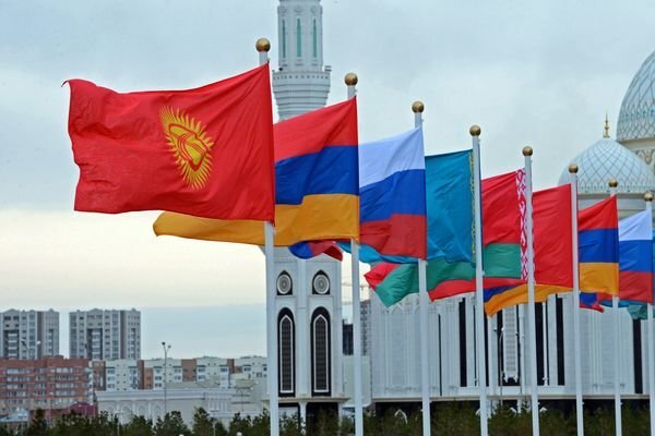 افزایش ۲۰ درصدی صادرات ایران به اتحادیه اوراسیا در سال 1403
