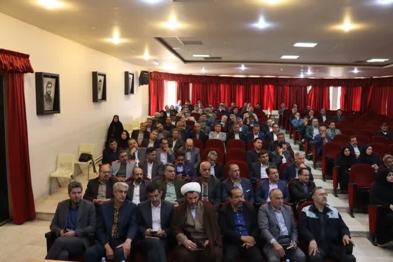 ضرورت تداوم و توسعه همکاری میان ذوب آهن و شهرستان لنجان