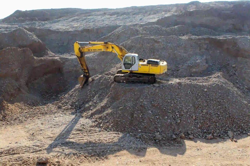 فعالیت ۷۰ معدن در خمین؛ اشتغالزایی برای ۹۰۰ نفر