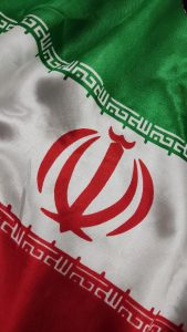 برخاک می‌مانیم چون ریشه داریم