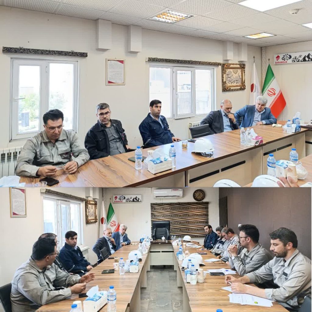 حضور پررنگ مدیرعامل صبانور در مجتمعهای تولیدی و تشکیل جلسات در شرایط بحرانی کشور
