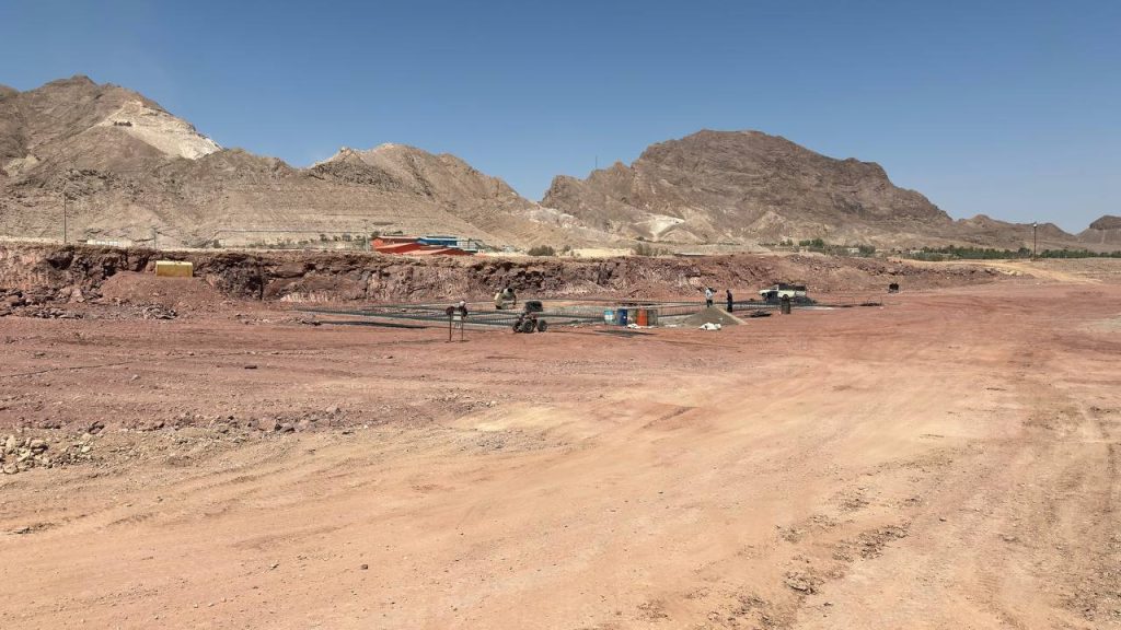 احداث کارخانه تولید شمش سرب نخلک گام نخست توقف خام فروشی