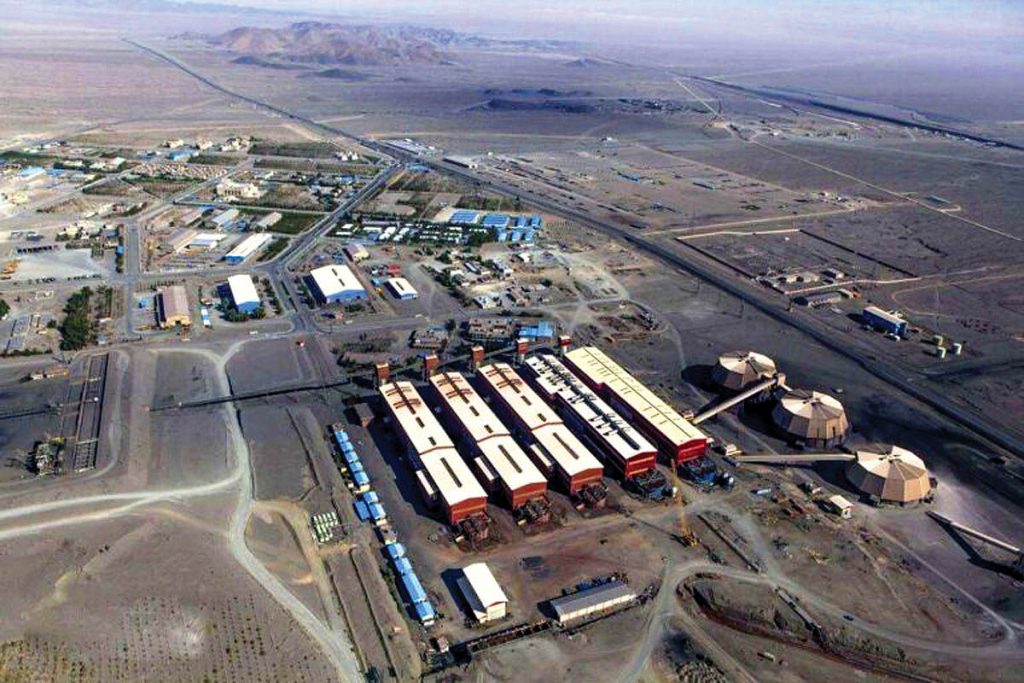 شکوه چادرملو در میانه جنگ تحمیلی و ناترازی انرژی