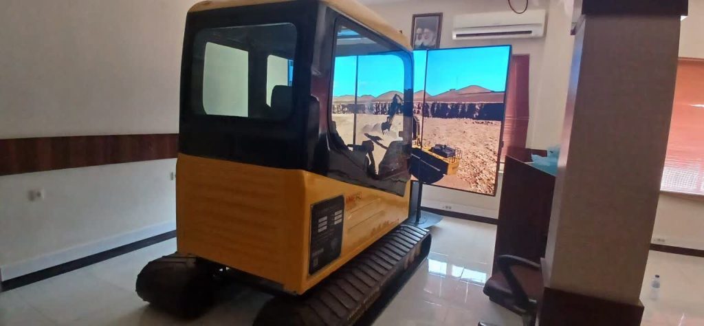 نصب و تجهیز دستگاه شبیهساز بیل مکانیکی در مرکز تحقیقات مواد معدنی ایران- یزد