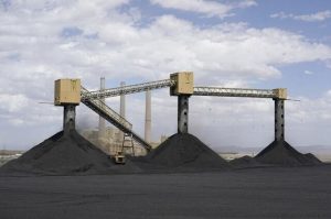 دولت ترامپ با اختیارات اضطراری مانع تعطیلی نیروگاه‌های زغال‌سوز می‌شود