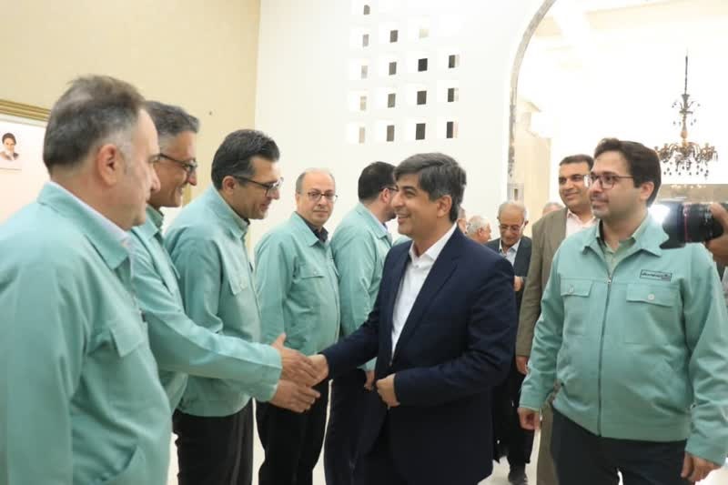 گوه فولاد مبارکه در بندرعباس