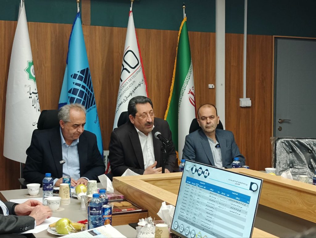 تأکید وزیر صمت بر تکمیل پروژههای ارزشآفرین آذربایجان شرقی