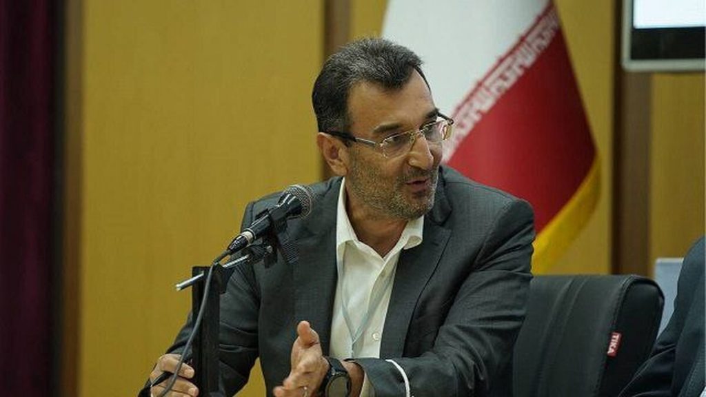 چرا «مرد پولادین» برای روزهای سخت به میدان آمد؟