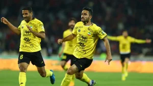 مصاف حساس سپاهان و آخال در نقش‌جهان