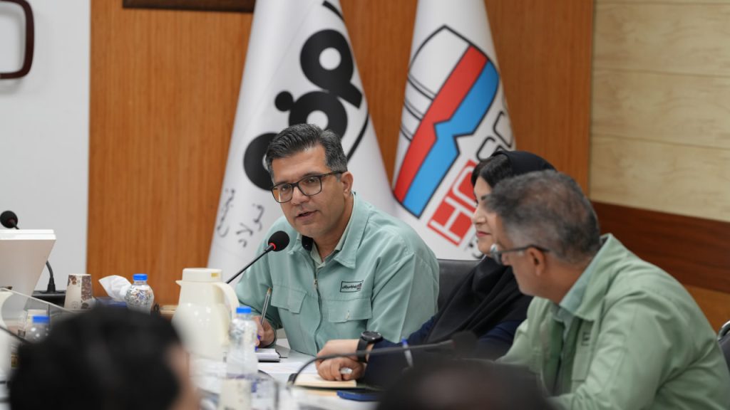 با همت کارکنان، فولاد هرمزگان مسیر سرآمدی را ادامه میدهد