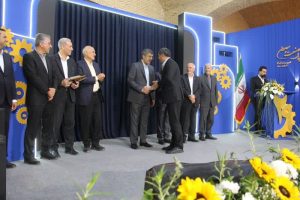 تجلیل از چادرملو به‌عنوان واحد نمونه صنعتی استان یزد