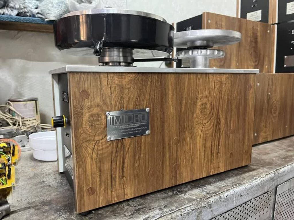 ایمیدرو ۱۶ کارگاه گوهرتراشی را در مراکز فنی و حرفه‌ای کشور تجهیز کرد