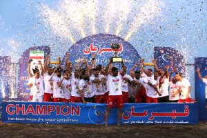 فولاد هرمزگان جام قهرمانی بالای سر برد