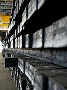 عرضه اعتباری ۵ هزار تن شمش فولادی فولاد غدیر نیریز در بورس کالا