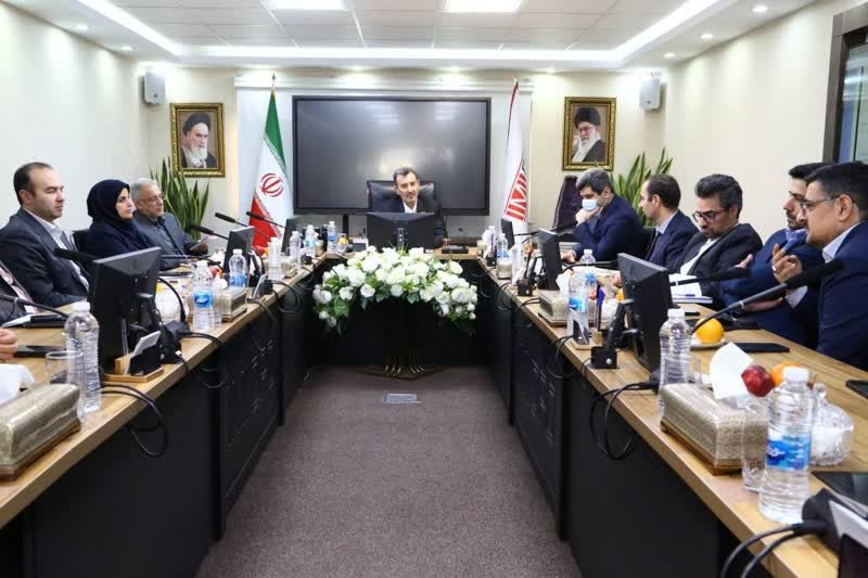 تشکیل کارگروه مشترک ایمیدرو و بورس کالا برای جذب سرمایه‌گذار