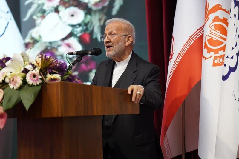 صنعت مس محور بهرهبرداری از ظرفیتهای صادراتی ایران است