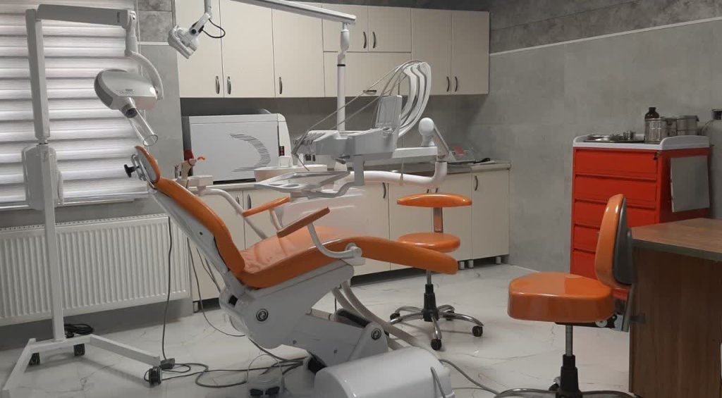 ارتقای تجهیزات بخش دندانپزشکی درمانگاه امام علی(ع) شرکت آلومینای ایران