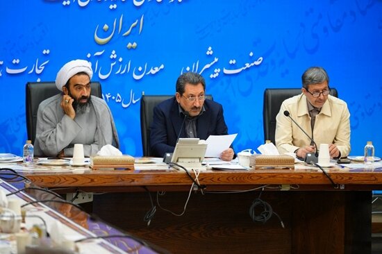 تشکیل ستاد بازسازی صنایع فولاد و پتروشیمی پس از خسارات جنگ